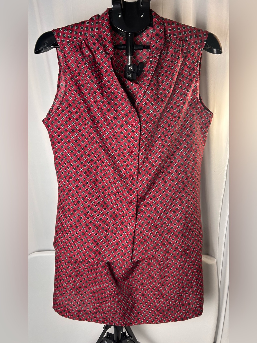 Sleeveless Geometric Button-Front Top With Matching Skirt